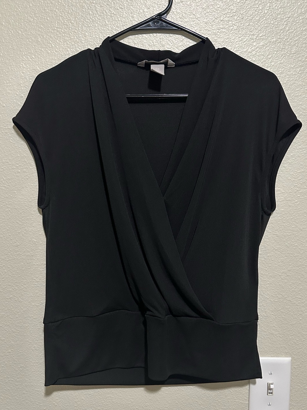 H&M Black Draped V-Neck Cap Sleeve Blouse